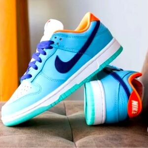 Nike Dunk Low SE Baltic Blue Total Orange Men's Sizes 7. 8.5, 9. Available
